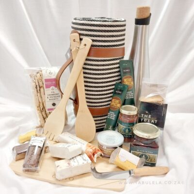 Gift Hamper Picnic Delights www.yabulela.co.za Gift Hamper Picnic Delights