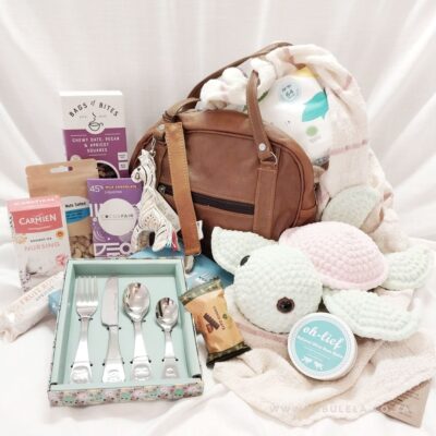 Gift Hamper De Lux Mom Baby www.yabulela.co.za Gift Hamper De Lux Mom Baby