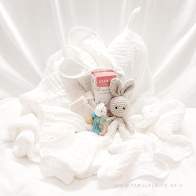 Gift Hamper New Born Baby www.yabulela.co.za Gift Hamper New Born Baby